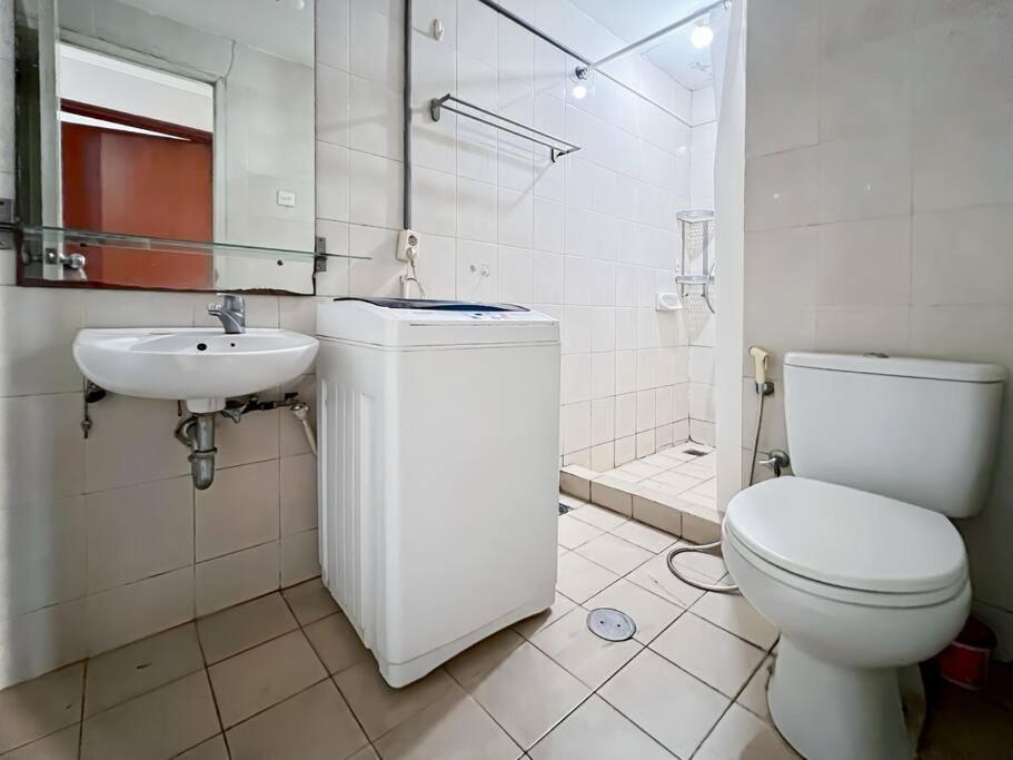 Cozy 2br Sudirman With Pool, Wi-fi, & Netflix By 2ndhome *