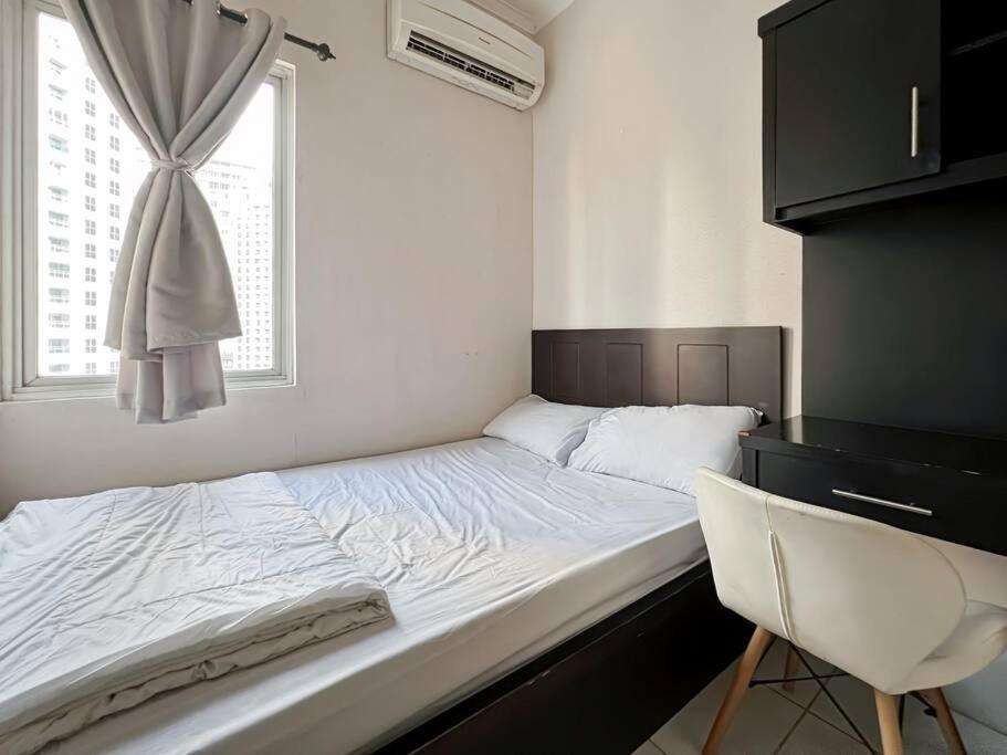 Cozy 2br Sudirman With Pool, Wi-fi, & Netflix By 2ndhome *